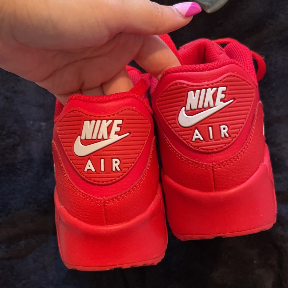 Nine Air Max - Picture 3 of 5